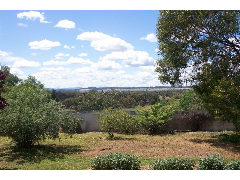 62 Medlyn Street, Parkes NSW 2870