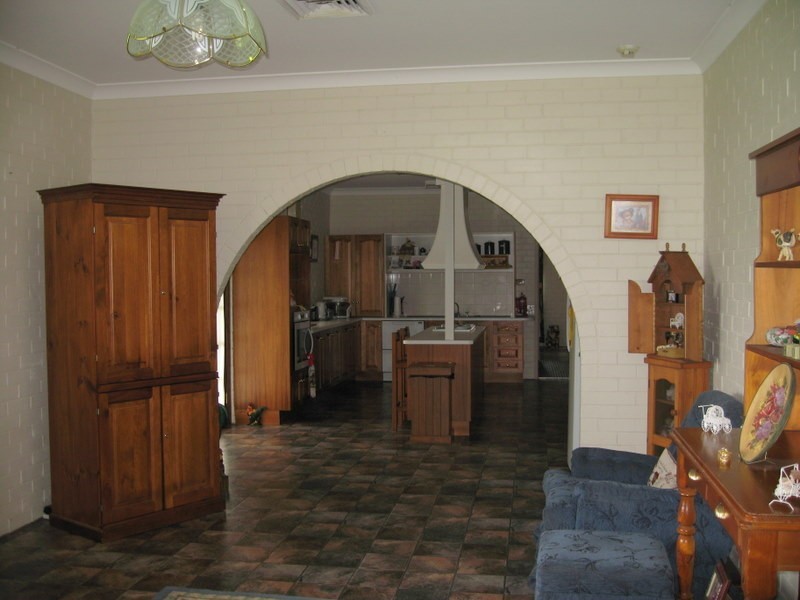 8-10 Palmer Crescent, Forbes NSW 2871