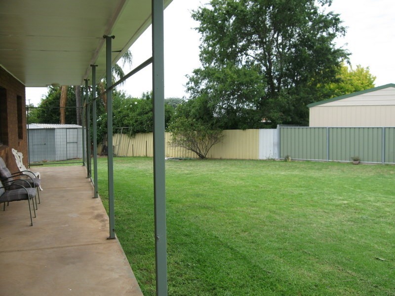 8-10 Palmer Crescent, Forbes NSW 2871