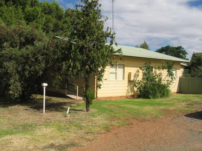 14 Dunns Lane, Parkes NSW 2870