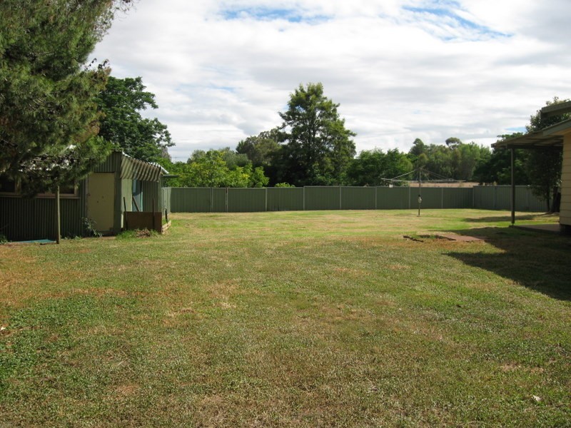 14 Dunns Lane, Parkes NSW 2870