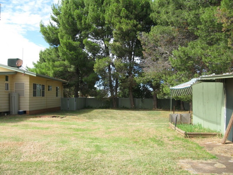 14 Dunns Lane, Parkes NSW 2870