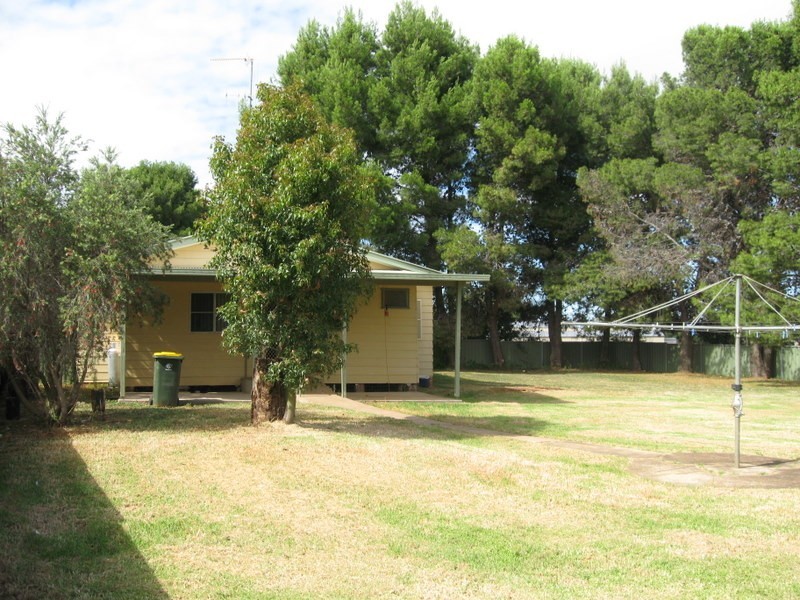 14 Dunns Lane, Parkes NSW 2870