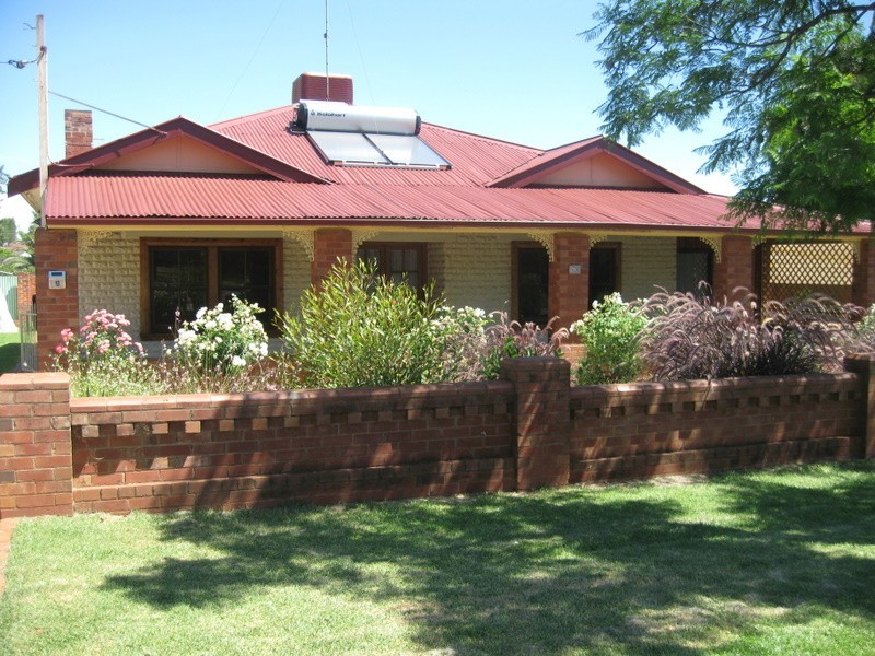 13 Mitchell Street, Parkes NSW 2870