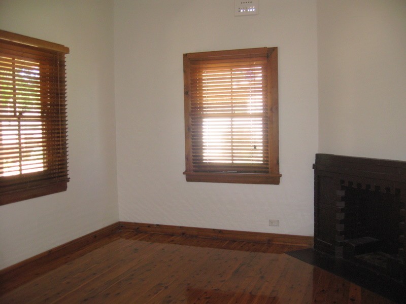 13 Mitchell Street, Parkes NSW 2870