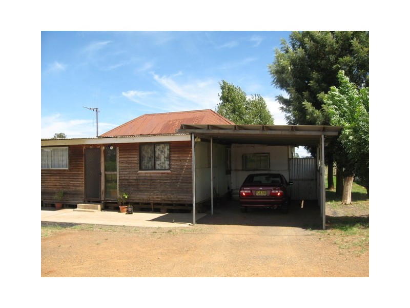 9 Dunns Lane, Parkes NSW 2870
