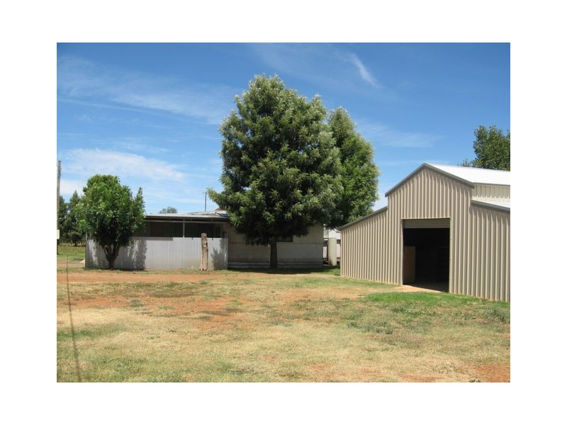 9 Dunns Lane, Parkes NSW 2870