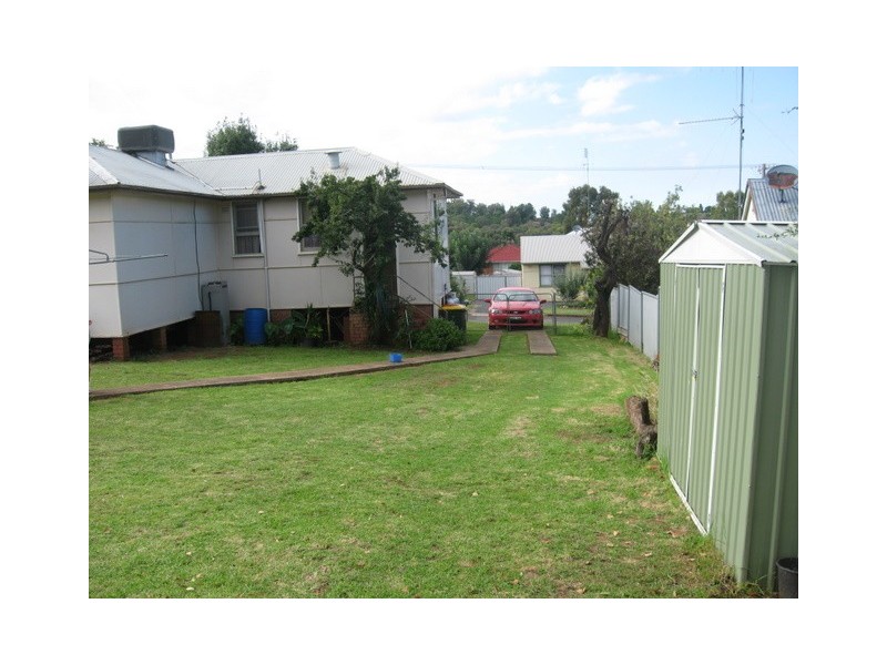 18 Gallop Avenue, Parkes NSW 2870