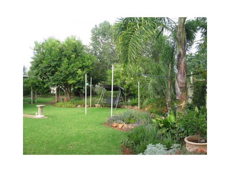 3 Plevna Street, Trundle NSW 2875
