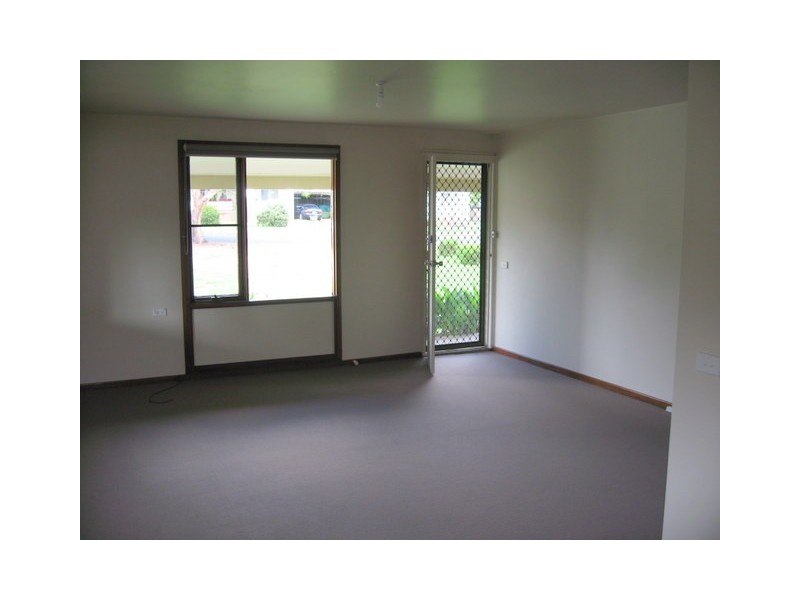 14 Callaghan Street, Parkes NSW 2870