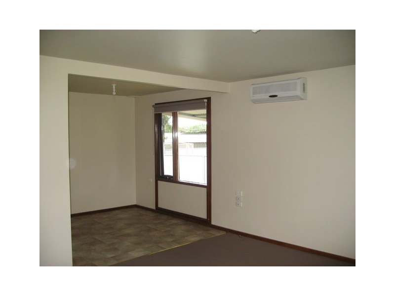 14 Callaghan Street, Parkes NSW 2870