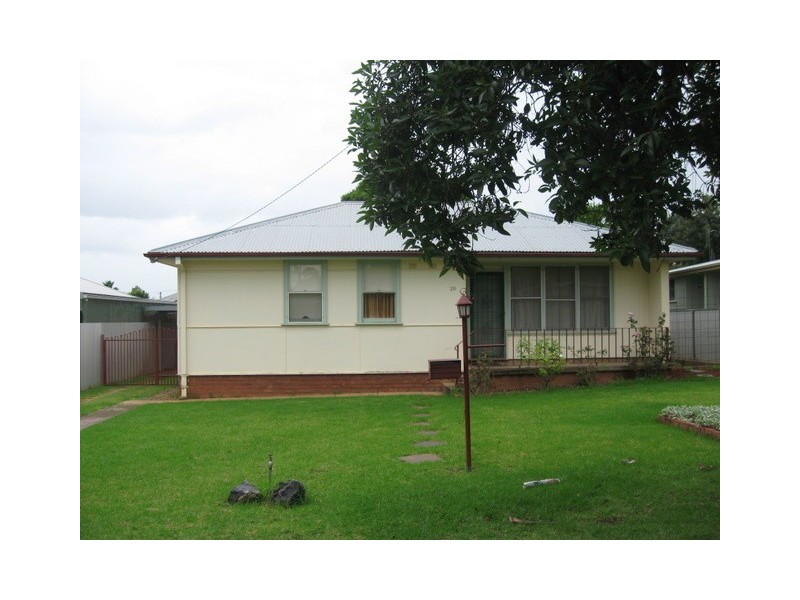 20 Wattle Street, Parkes NSW 2870