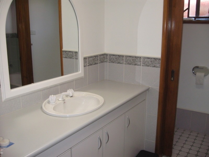 20 Ebelina Crescent, Parkes NSW 2870