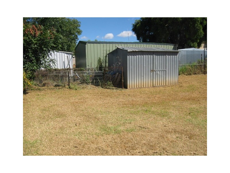 3 Thomas Street, Parkes NSW 2870