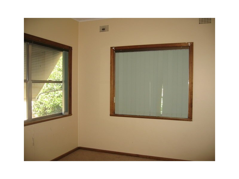 3 Thomas Street, Parkes NSW 2870