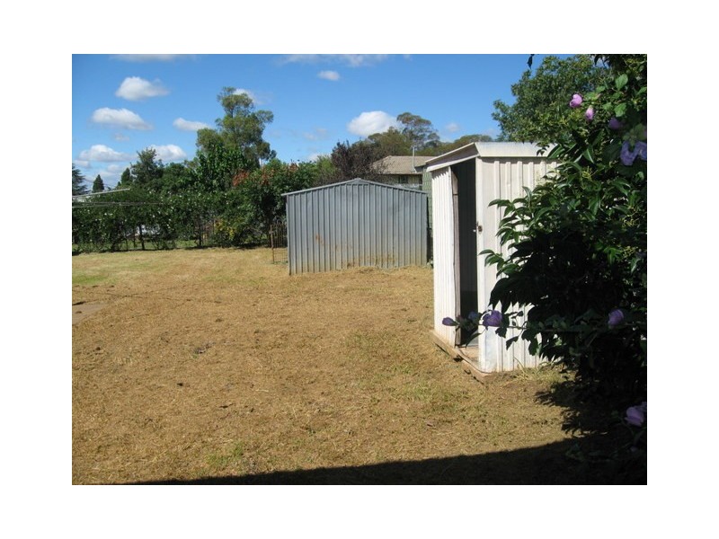 3 Thomas Street, Parkes NSW 2870