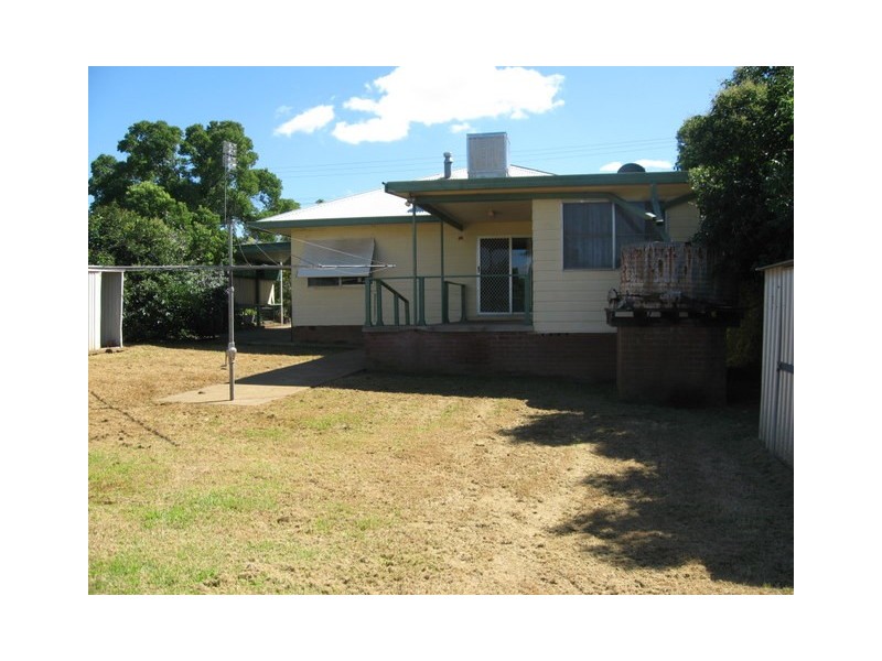 3 Thomas Street, Parkes NSW 2870