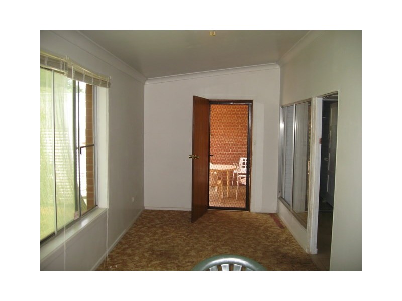 141 Currajong Street, Parkes NSW 2870