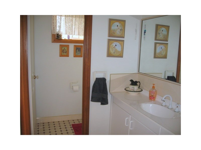 19 Thomas Street, Parkes NSW 2870