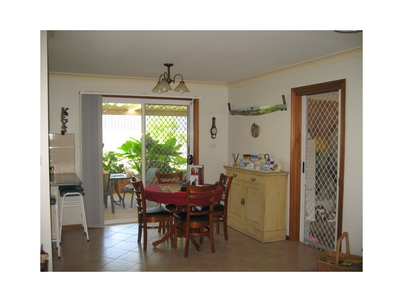 19 Thomas Street, Parkes NSW 2870