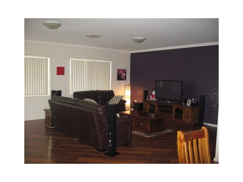7 Koala Street, Parkes NSW 2870