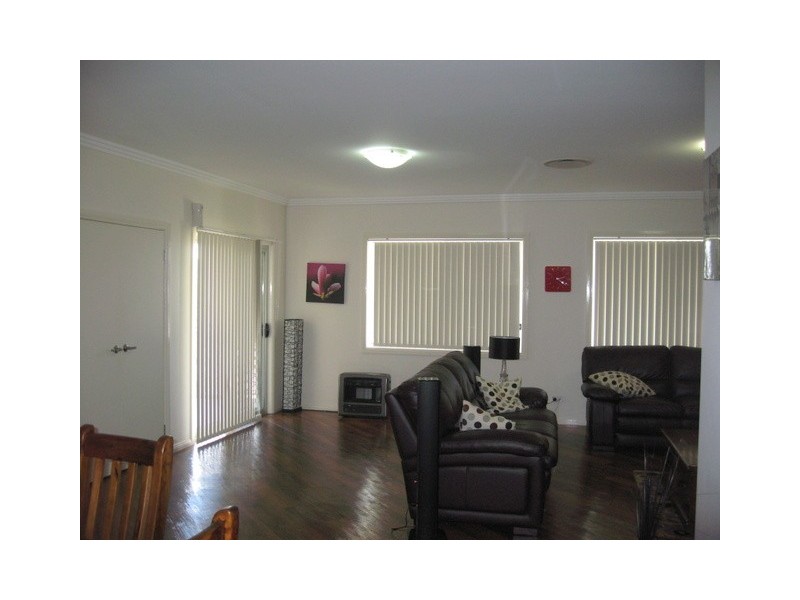 7 Koala Street, Parkes NSW 2870