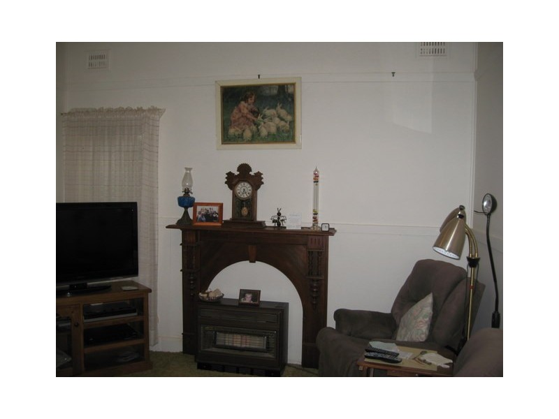 16 Willaroo Street, Peak Hill NSW 2869