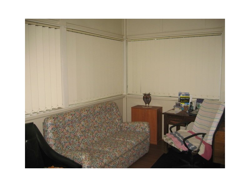 16 Willaroo Street, Peak Hill NSW 2869