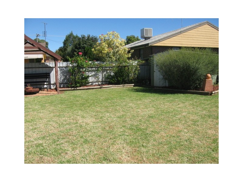 5 Christina Close, Parkes NSW 2870