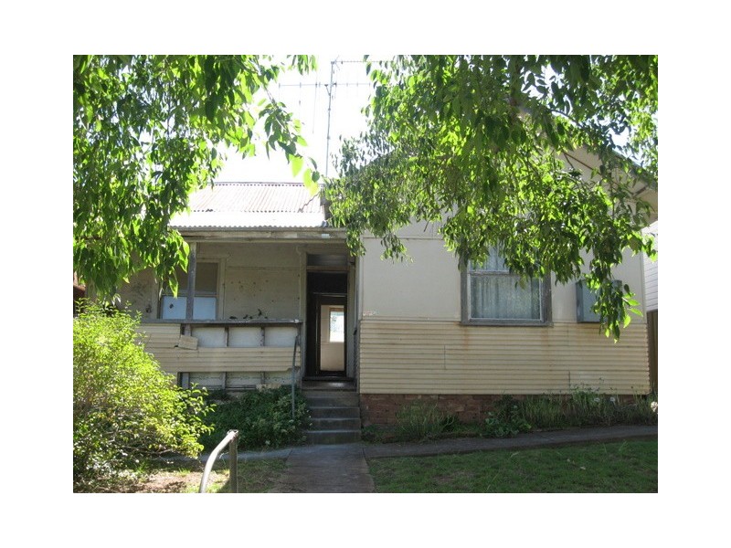 111 Clarinda Street, Parkes NSW 2870