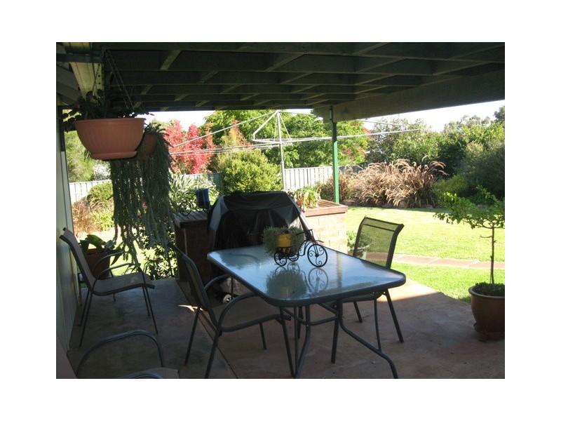 17 Reid Street, Parkes NSW 2870