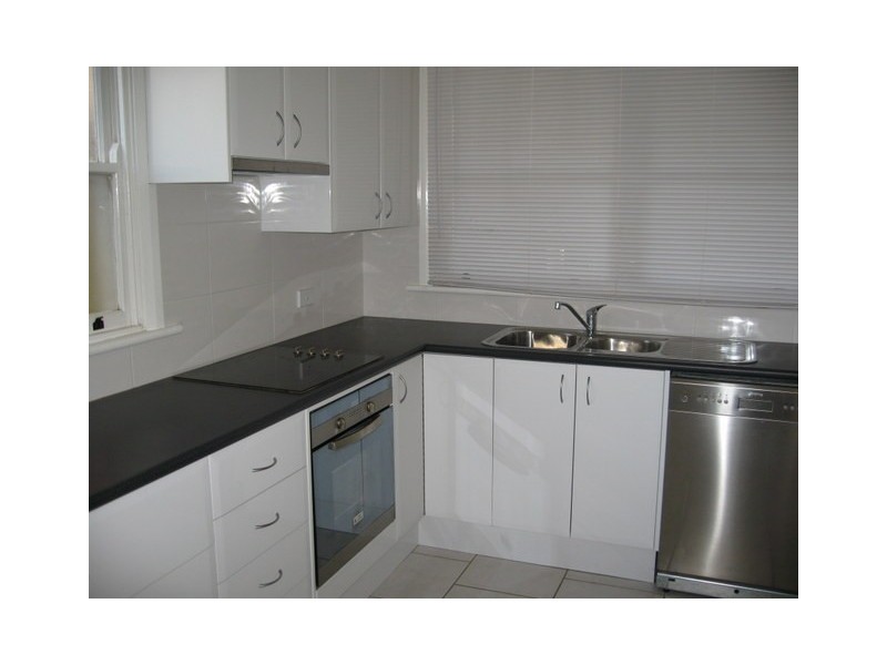 13 Hill Street, Parkes NSW 2870