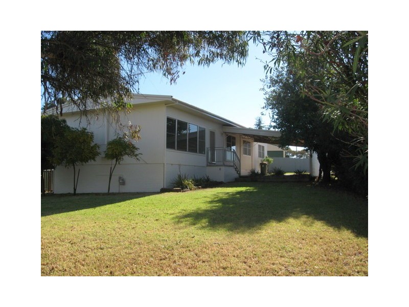 20 Reid Street, Parkes NSW 2870