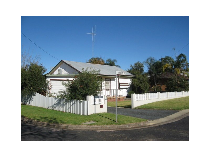 7 Tichborne Street, Parkes NSW 2870