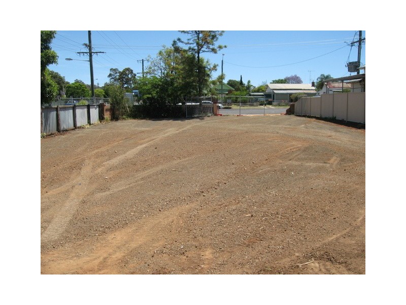 25 Victoria Street, Parkes NSW 2870