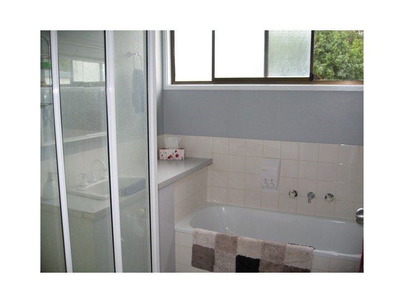 5 Marshall Place, Parkes NSW 2870