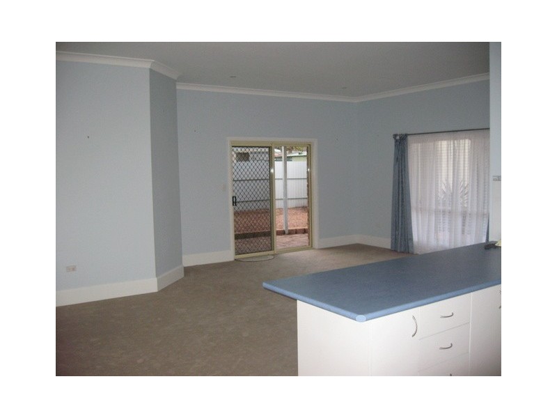 5 Bollinger Street, Parkes NSW 2870