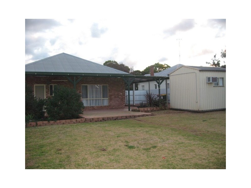 5 Bollinger Street, Parkes NSW 2870
