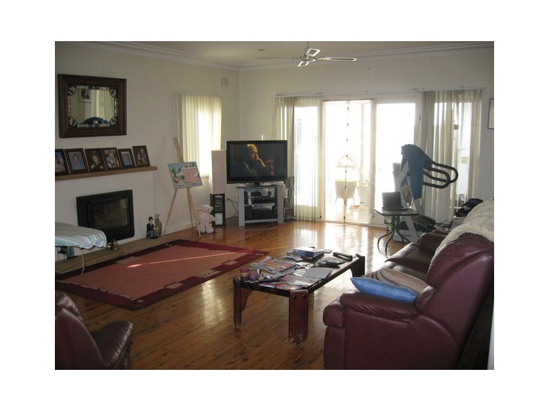 26 Welcome Road, Parkes NSW 2870