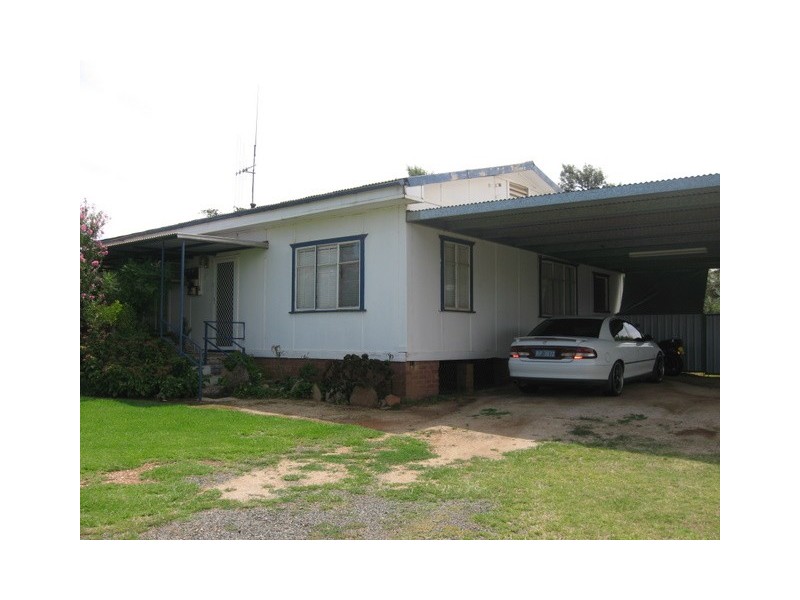 20 Want Street, Parkes NSW 2870