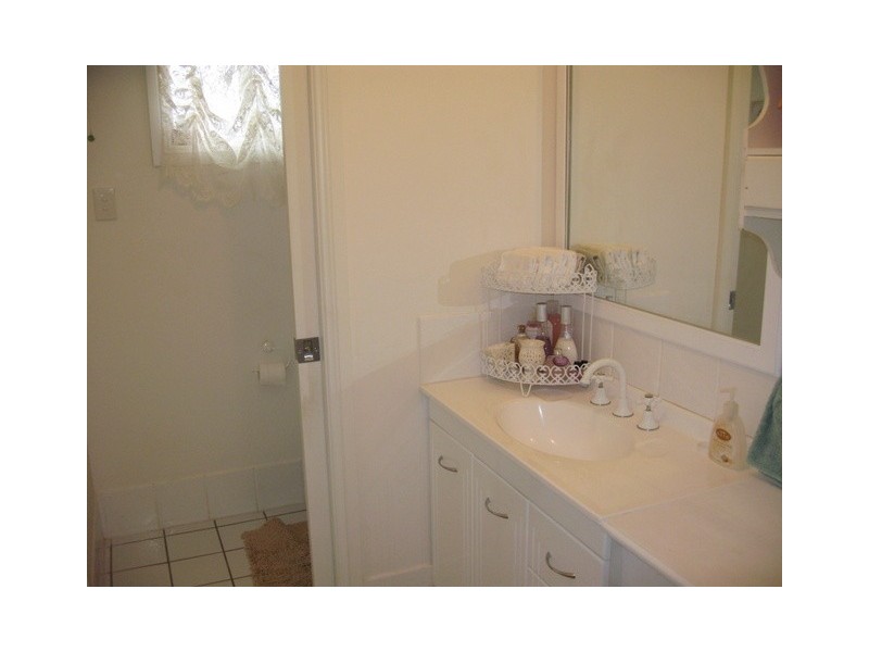 5 Guillan Place, Parkes NSW 2870