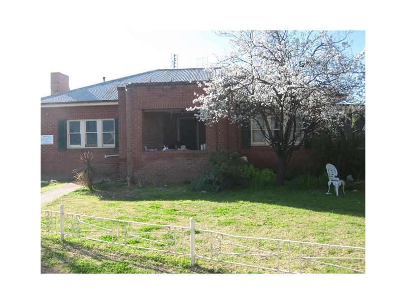 48 Dalton Street, Parkes NSW 2870