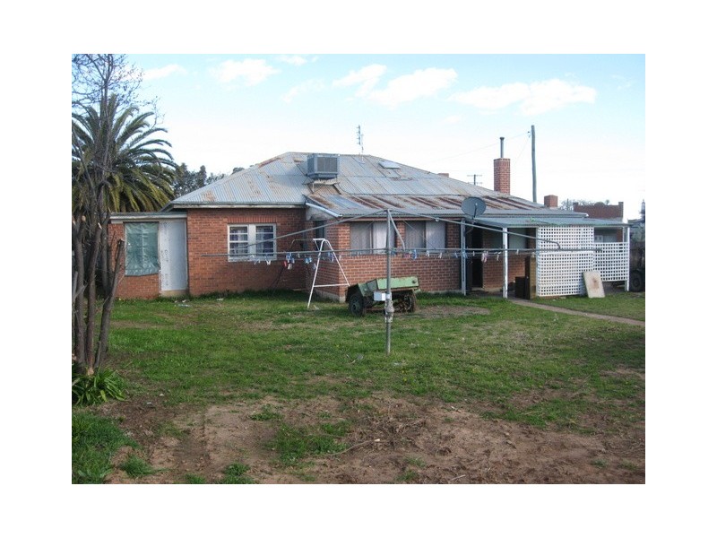 48 Dalton Street, Parkes NSW 2870