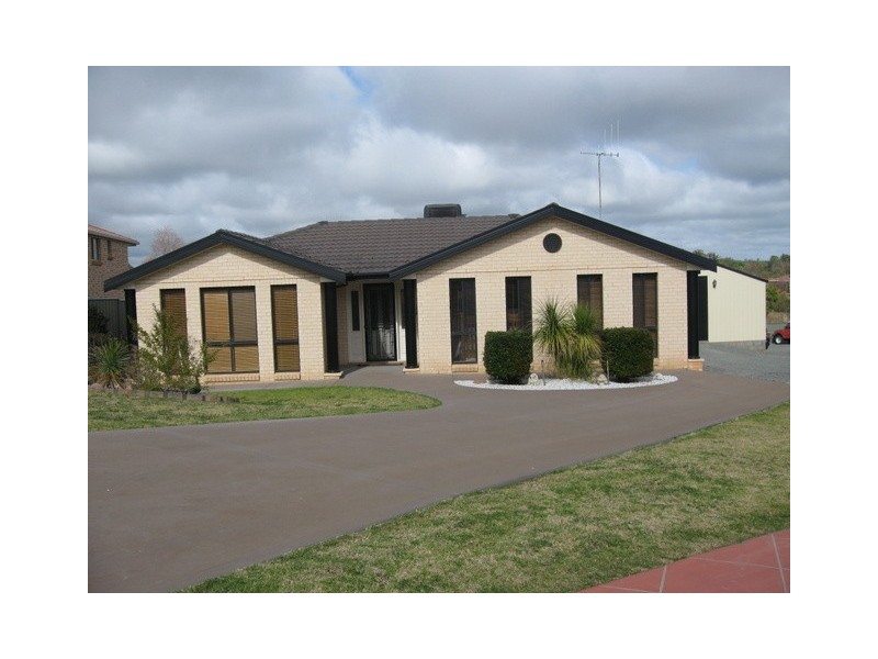 20 Glenburnie Close, Parkes NSW 2870