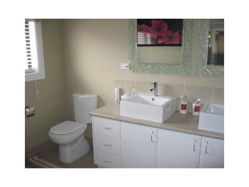 20 Glenburnie Close, Parkes NSW 2870