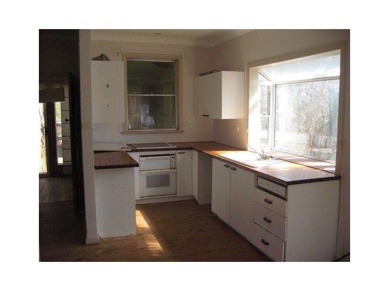 108 Euchie Street, Peak Hill NSW 2869
