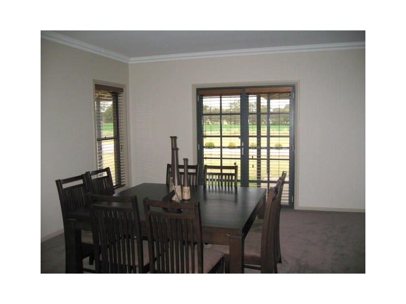 300 Nash Street, Parkes NSW 2870