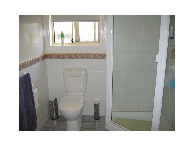 6 Caledonia Street, Parkes NSW 2870