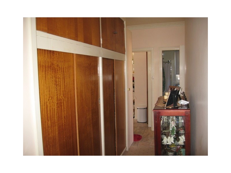 7 Hooley Street, Parkes NSW 2870