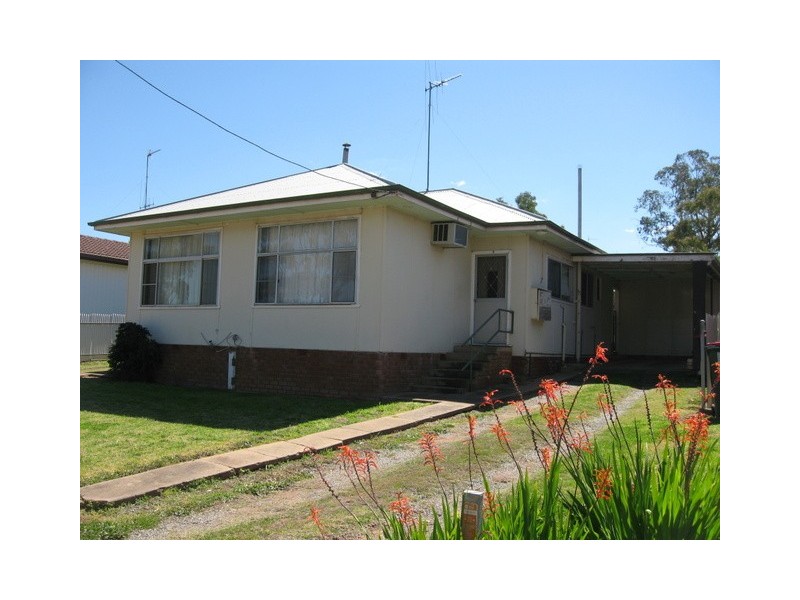 104 Mitchell Street, Parkes NSW 2870